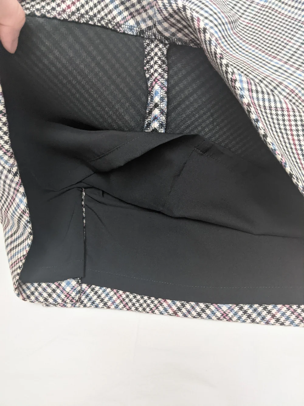 Like New White House Black Market Brown Plaid Mini Skirt with Zip Detail Size 8